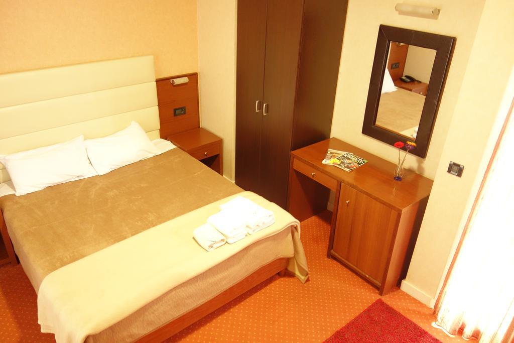 Отель Dionysion Thebes Номер фото